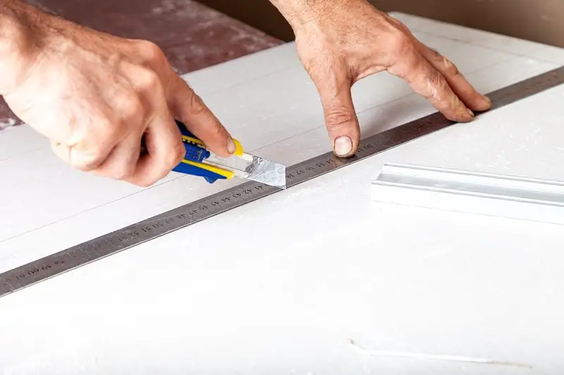 Can You Cut Tile With a Utility Knife