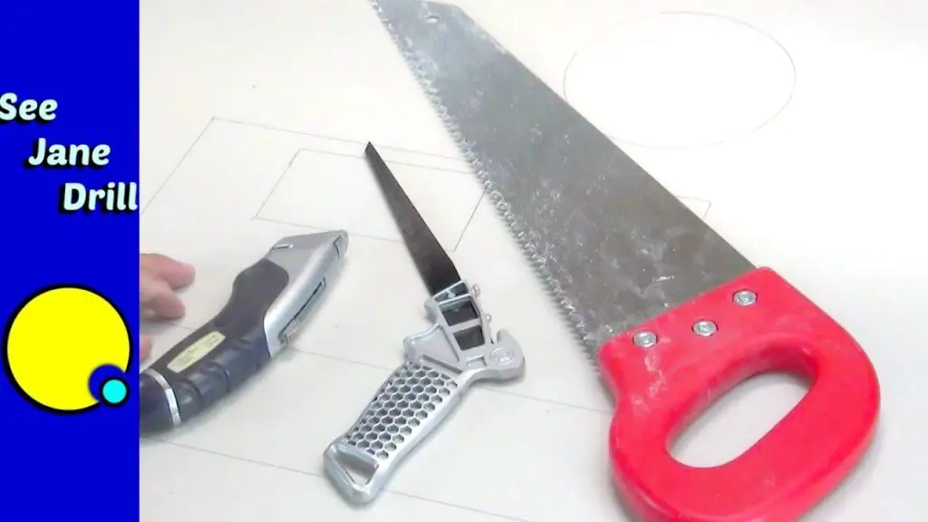 Cut a Hole in the Drywall With a Utility Knife