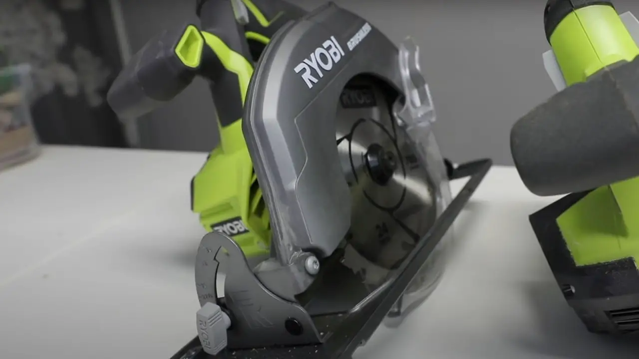 Can You Use A Circular Saw To Cut Sheetrock? Best Saw Guidee